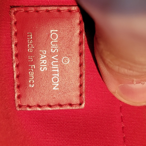 Louis Vuittons Handbags Epi Segur MM - Picture 10 of 14